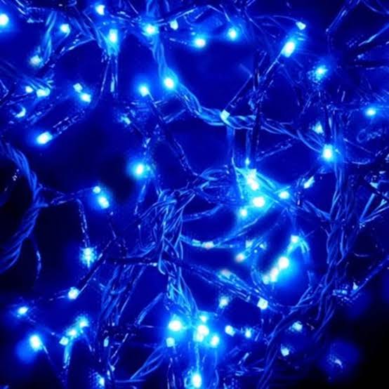 Rede de iluminação de natal, paralelo com energia espiritual e as conexões do universo